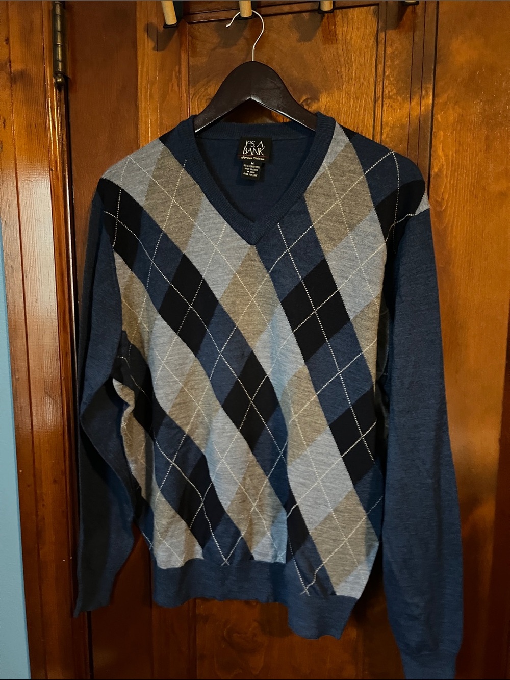 Jos. A. Bank Men's Navy, Gray & Black Argyle V-Neck Sweater